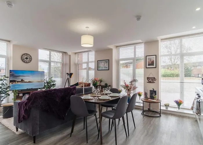 2 Bedroom Modern Apartment In Manchester